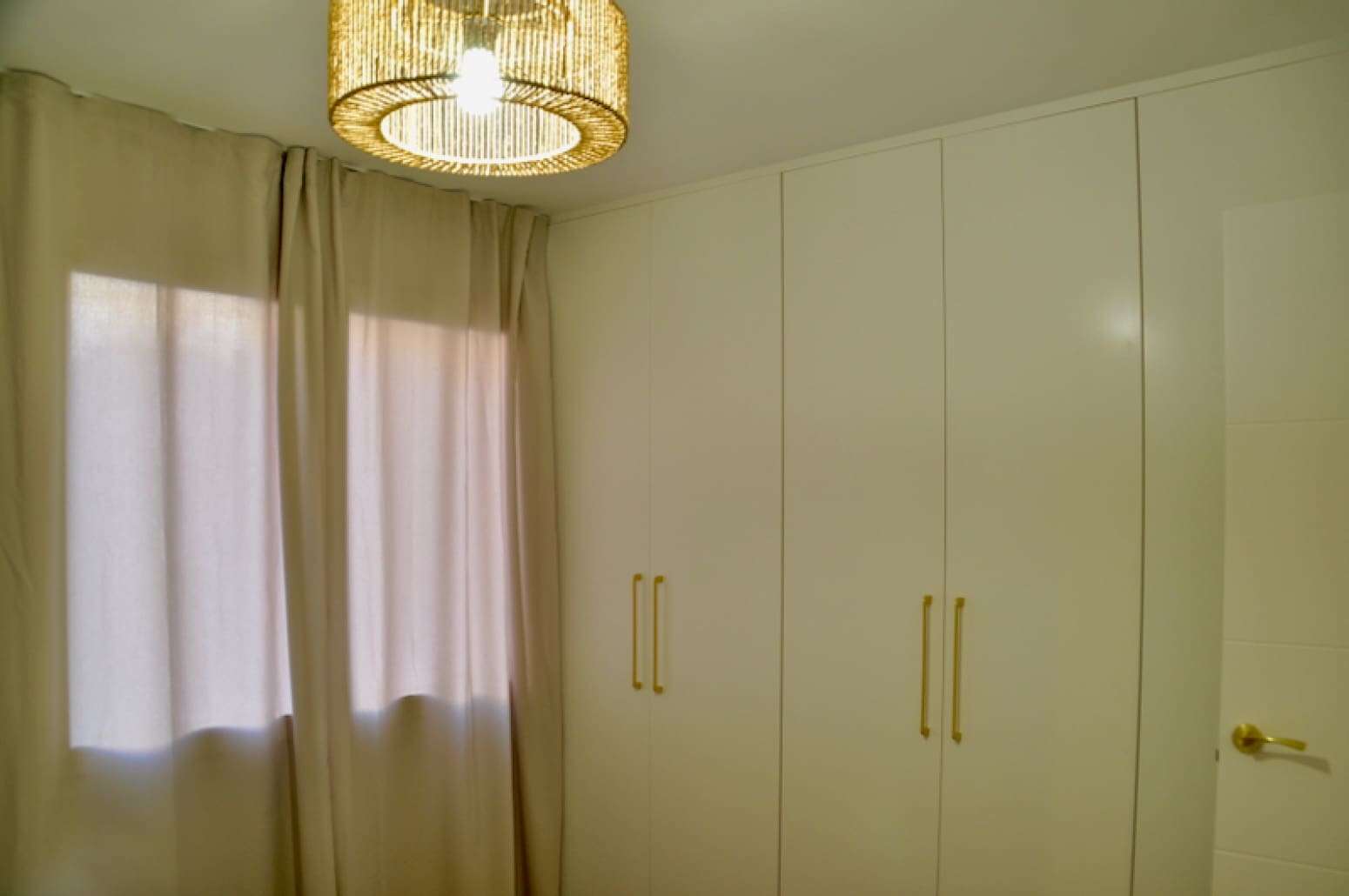 2 bedroom Flat for rent in Santa Cruz de Tenerife - € 950 (Ref: 9746813)