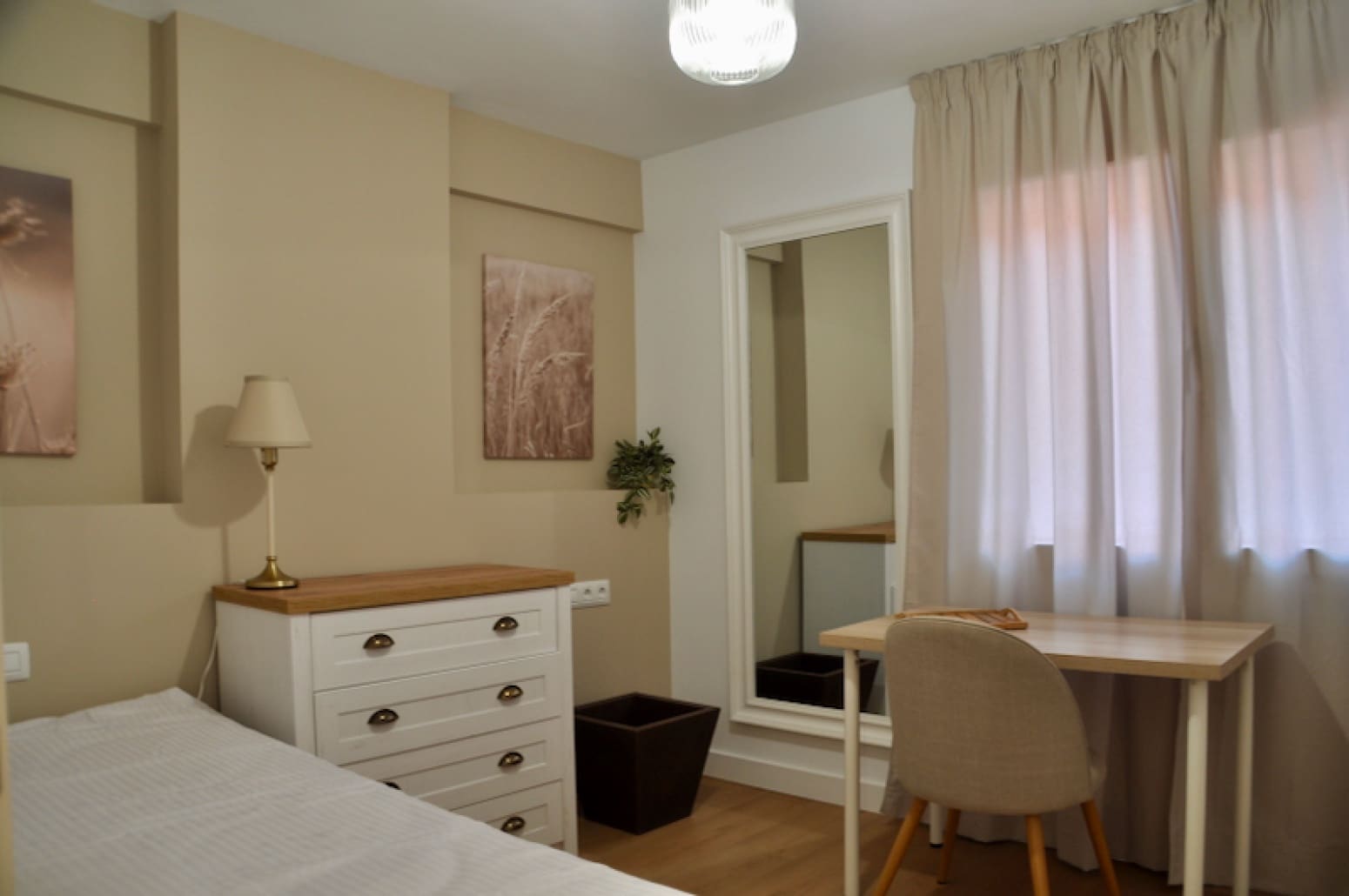 2 bedroom Flat for rent in Santa Cruz de Tenerife - € 950 (Ref: 9746813)