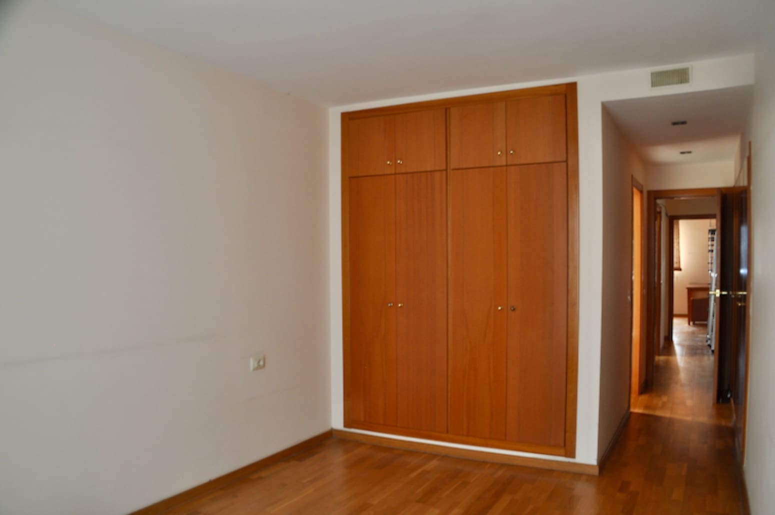 3 bedroom Flat for sale in Santa Cruz de Tenerife with garage - € 600,000 (Ref: 9840585)