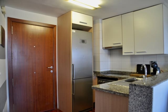 1 bedroom Flat for rent in Los Llanos, Santa Cruz de Tenerife with garage - € 1,100 (Ref: 9889369)