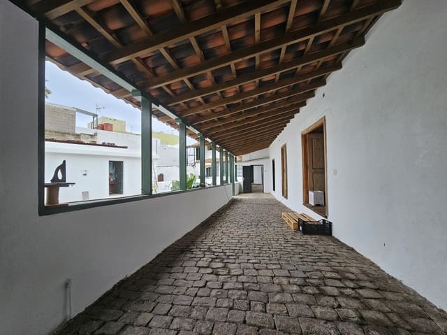7 chambre Villa/Maison à vendre à San Cristóbal de La Laguna - 1 900 000 € (Ref: 9918789)