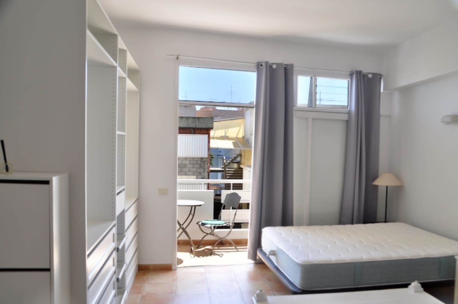 Apartamento para arrendar em Santa Cruz de Tenerife - 900 € (Ref: 9928155)