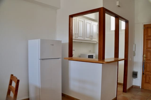 Apartamento para arrendar em Las Mimosas, Santa Cruz de Tenerife - 900 € (Ref: 9928155)