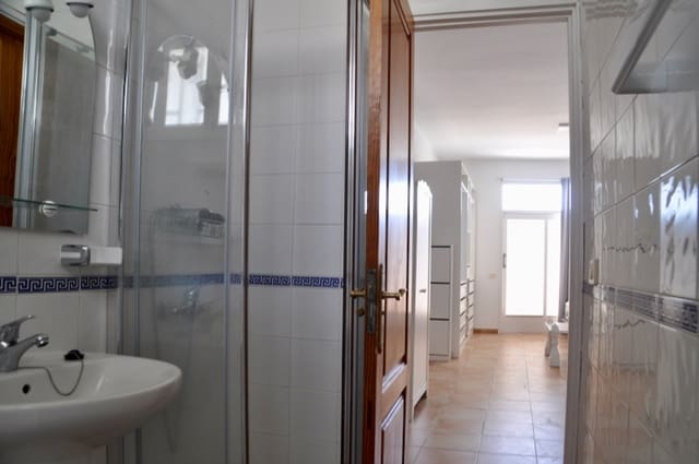 Apartamento para arrendar em Las Mimosas, Santa Cruz de Tenerife - 900 € (Ref: 9928155)