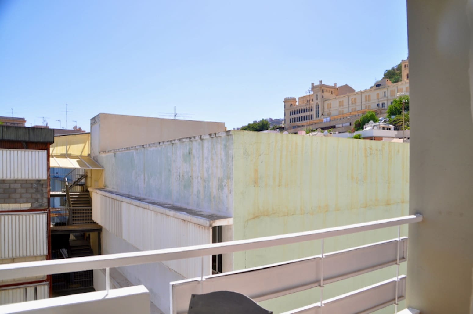 Apartamento para arrendar em Santa Cruz de Tenerife - 900 € (Ref: 9928155)