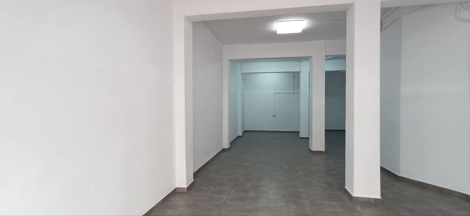 Local Commercial à louer à Santa Cruz de Tenerife - 1 100 € (Ref: 9943852)