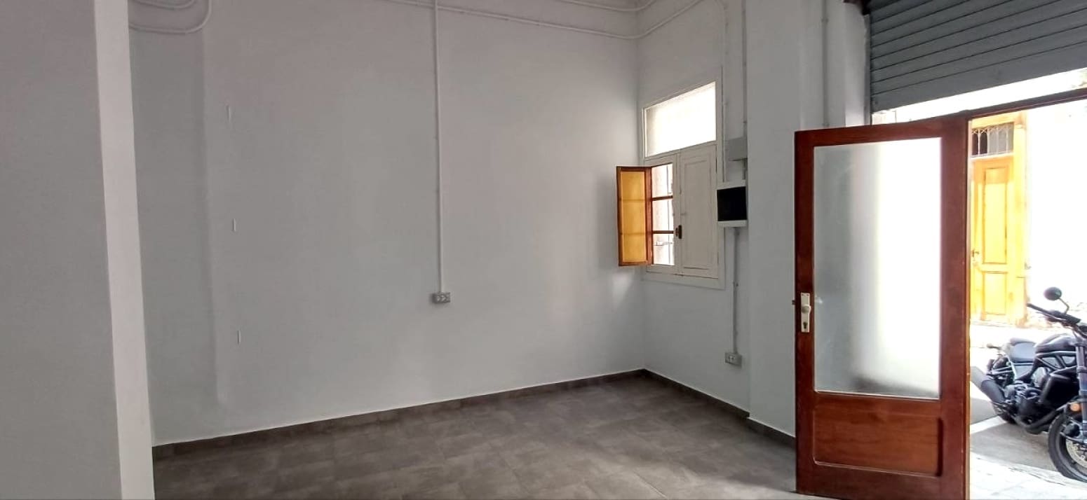 Local Commercial à louer à Santa Cruz de Tenerife - 1 100 € (Ref: 9943852)