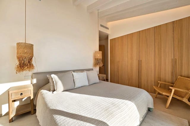 4 Zimmer Finca/Landgut zu verkaufen in Ses Salines mit Pool Garage - 3.900.000 € (Ref: 10035663)