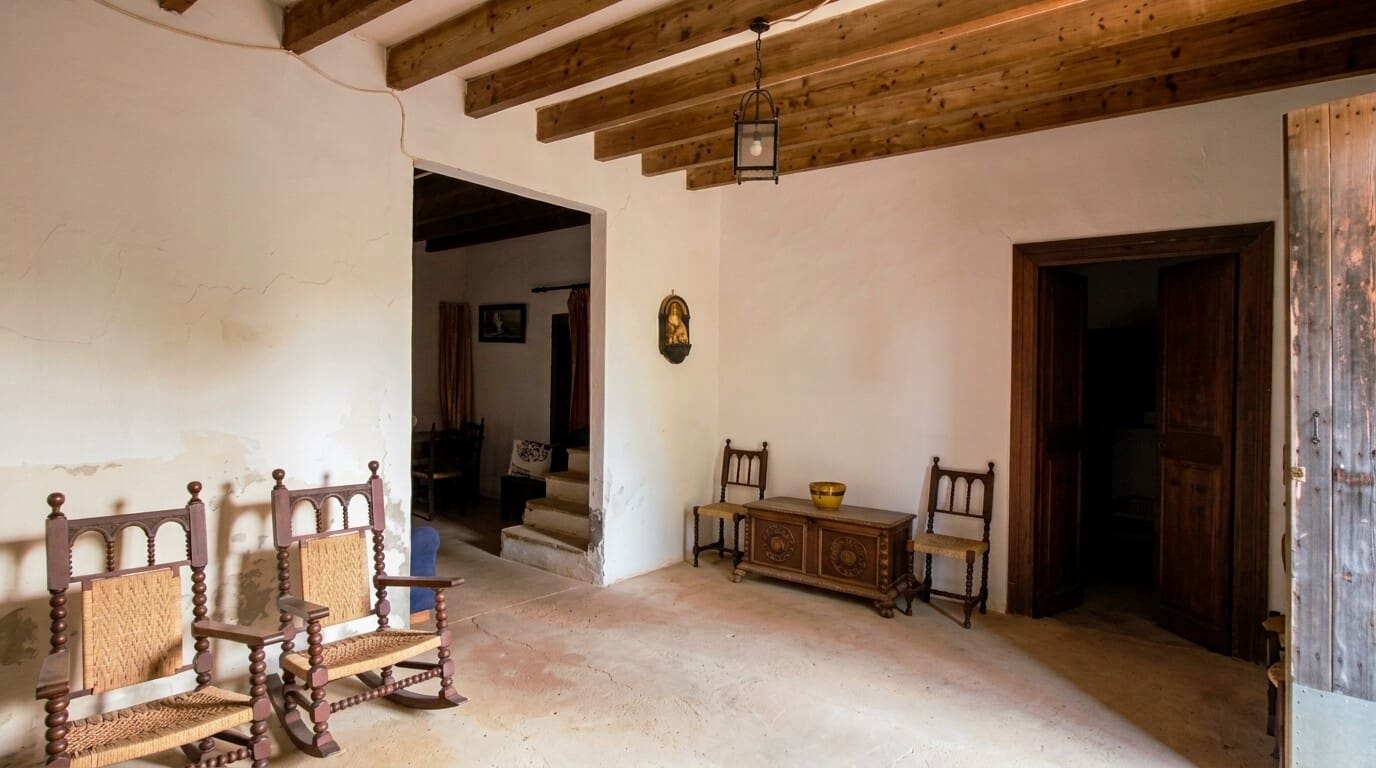 2 bedroom Finca/Country House for sale in Manacor - € 425,000 (Ref: 10048397)