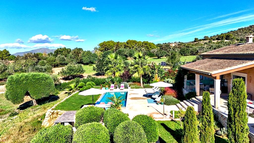 6 slaapkamer Finca/Landhuis te koop in Son Carrio met zwembad garage - € 2.950.000 (Ref: 10118207)