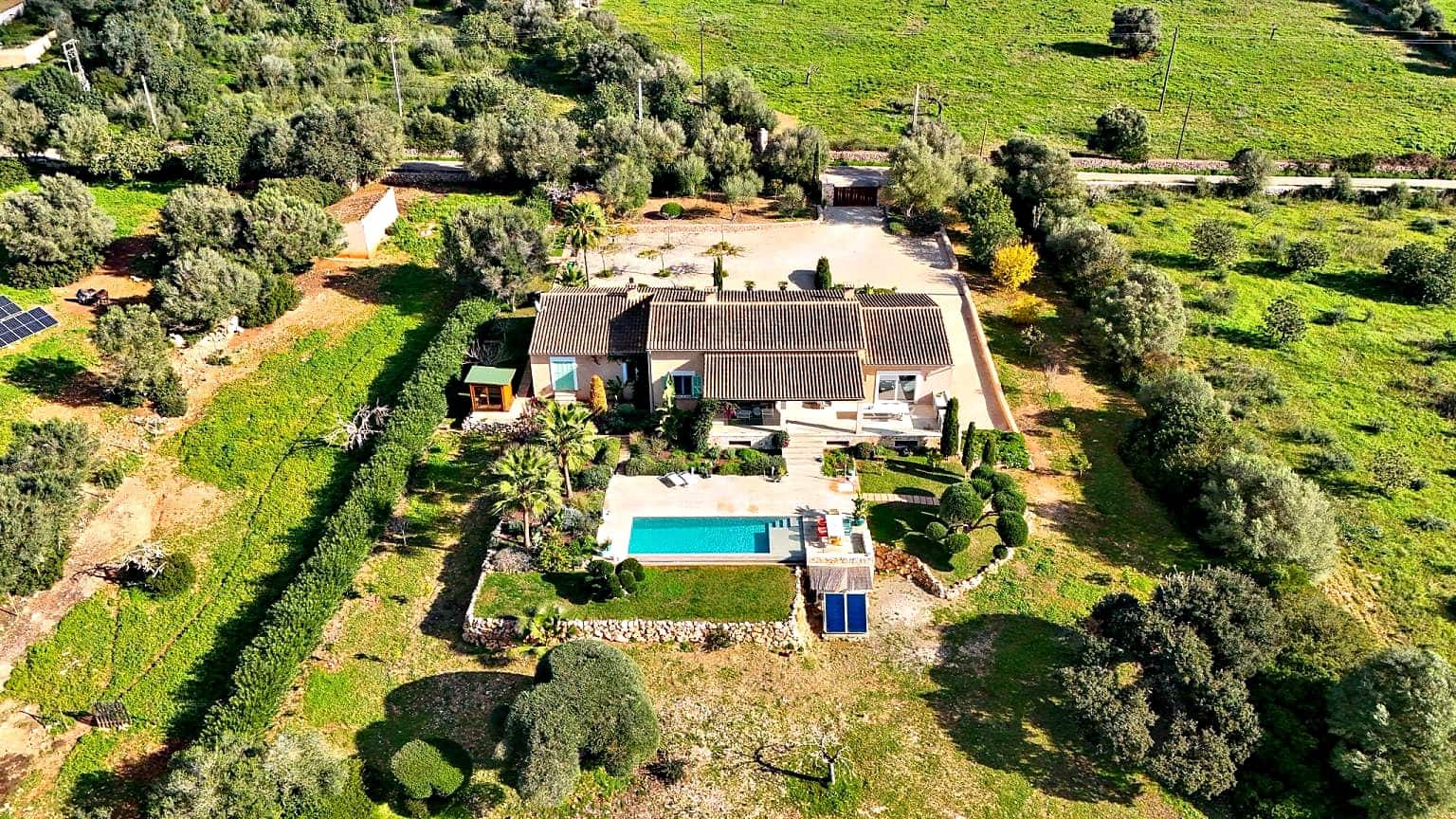 6 slaapkamer Finca/Landhuis te koop in Son Carrio met zwembad garage - € 2.950.000 (Ref: 10118207)