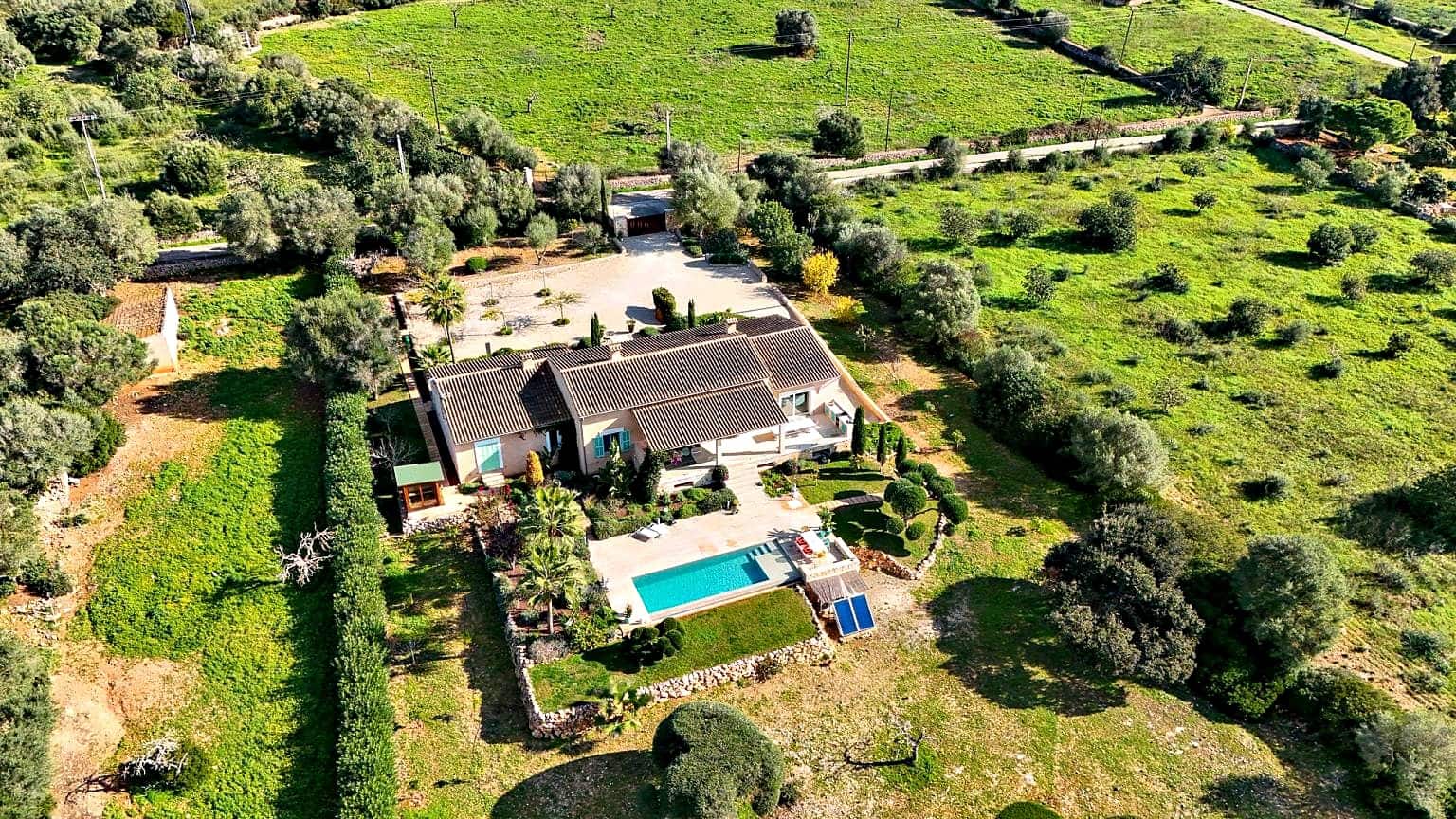 6 slaapkamer Finca/Landhuis te koop in Son Carrio met zwembad garage - € 2.950.000 (Ref: 10118207)