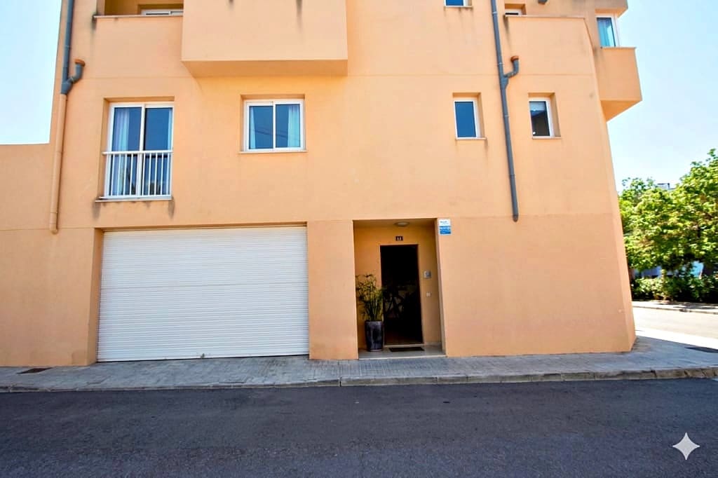 3 bedroom Townhouse for sale in Manacor with garage - € 595,000 (Ref: 10130528)