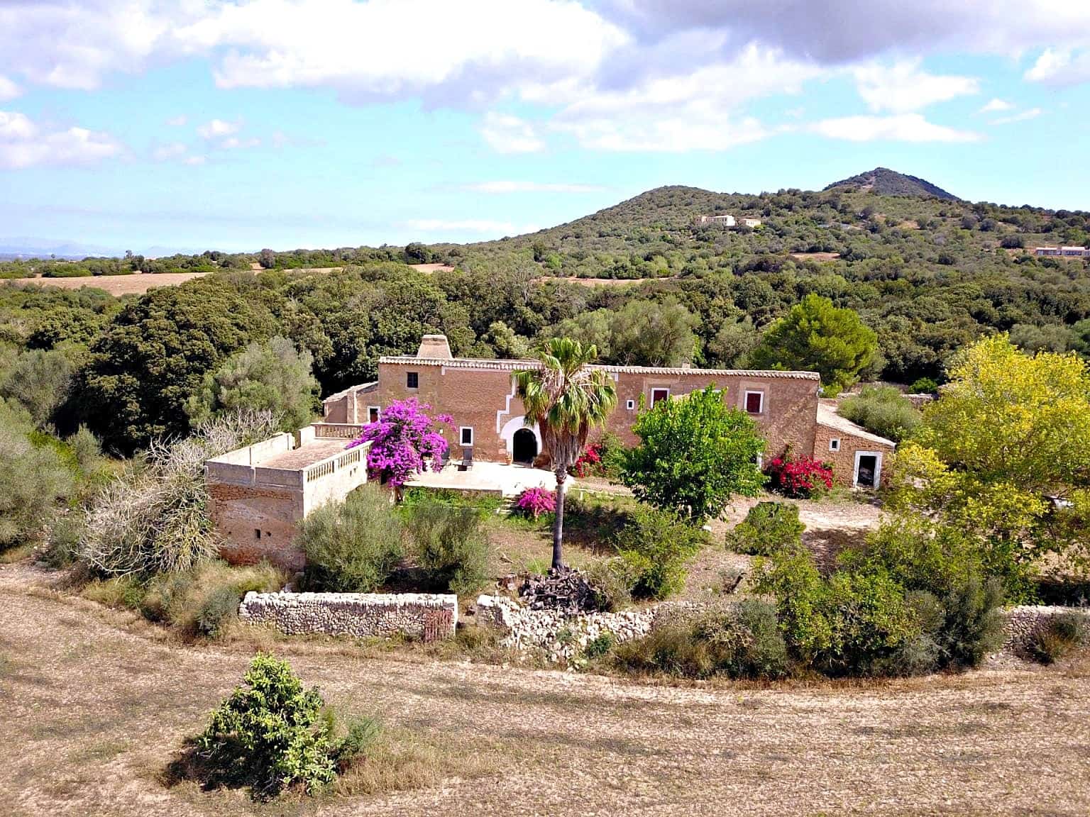 5 bedroom Finca/Country House for sale in Manacor - € 3,800,000 (Ref: 10130529)