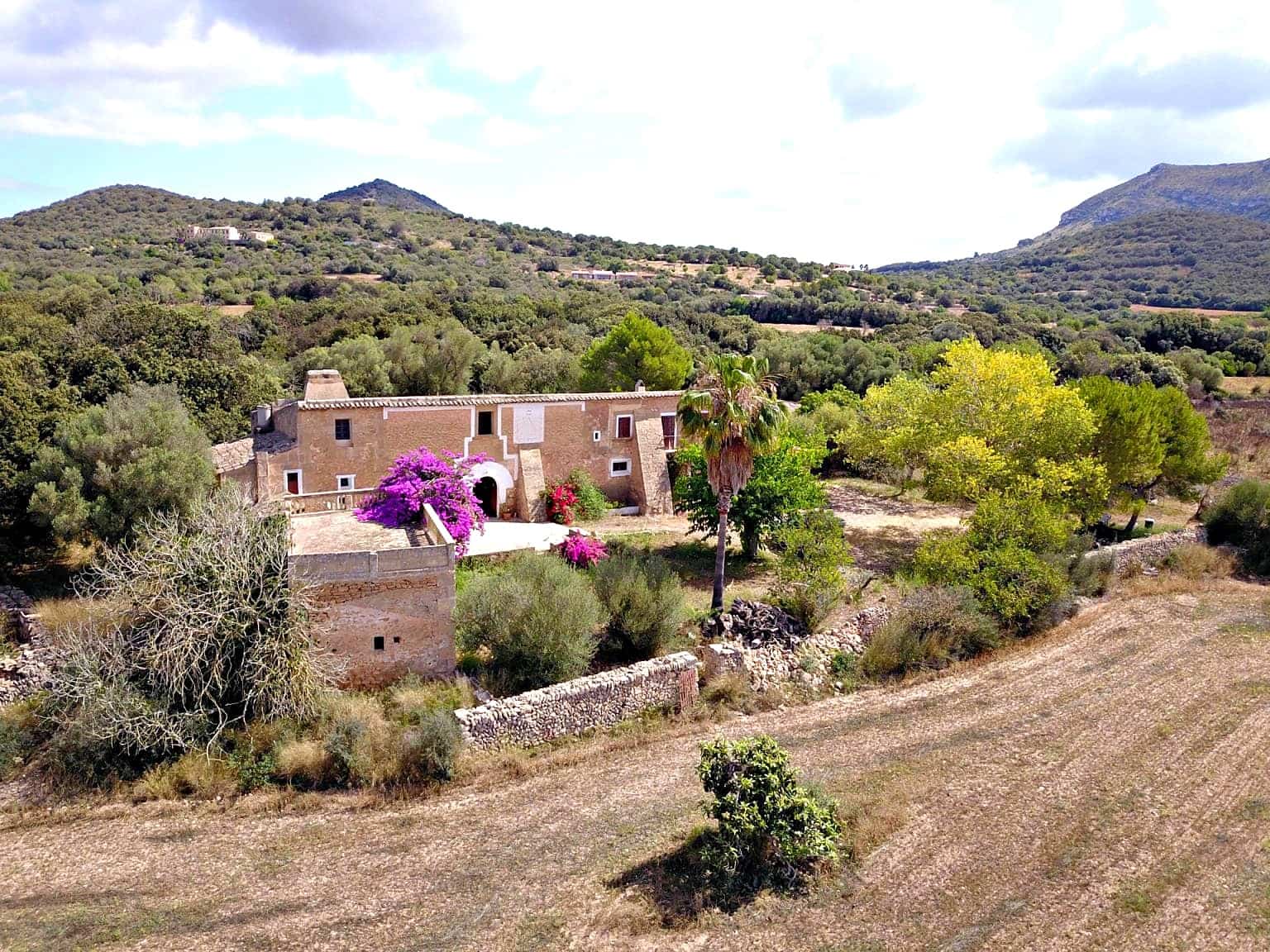 5 bedroom Finca/Country House for sale in Manacor - € 3,800,000 (Ref: 10130529)