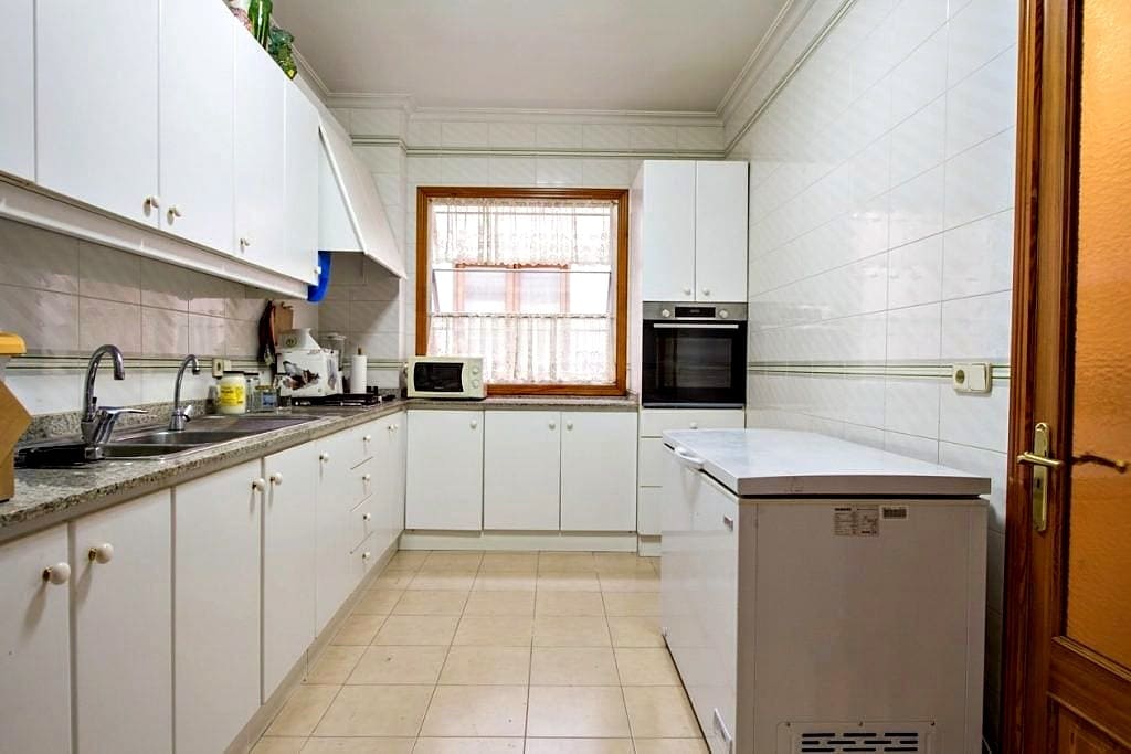 3 bedroom Townhouse for sale in Manacor with garage - € 600,000 (Ref: 10130687)