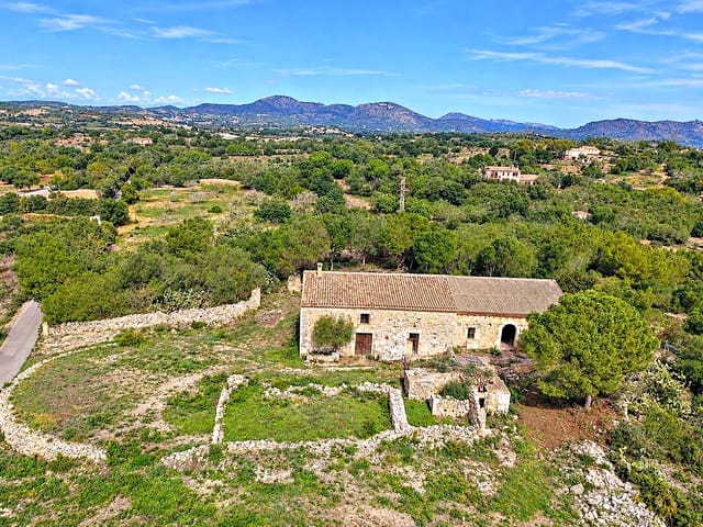 8 soverom Finca/Herregård til salgs i Sant Llorenç des Cardassar - € 790 000 (Ref: 10172894)
