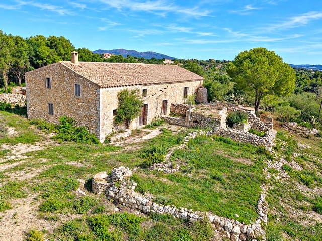 8 soverom Finca/Herregård til salgs i Sant Llorenç des Cardassar - € 790 000 (Ref: 10172894)