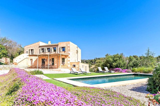 4 sovrum Finca/Hus på landet till salu i Manacor med pool - 2 250 000 € (Ref: 9431635)