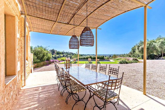 4 sovrum Finca/Hus på landet till salu i Manacor med pool - 2 250 000 € (Ref: 9431635)