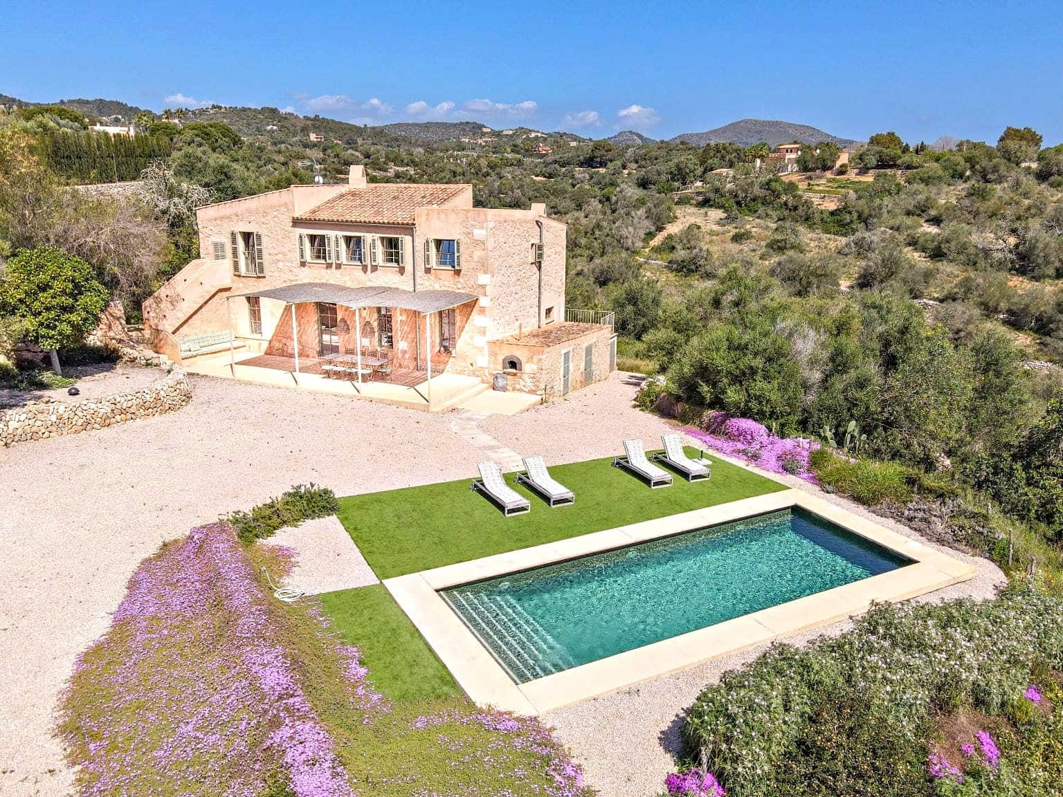 4 bedroom Finca/Country House for sale in Manacor with pool - € 2,000,000 (Ref: 9431635)