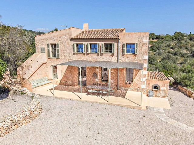 4 sovrum Finca/Hus på landet till salu i Manacor med pool - 2 250 000 € (Ref: 9431635)