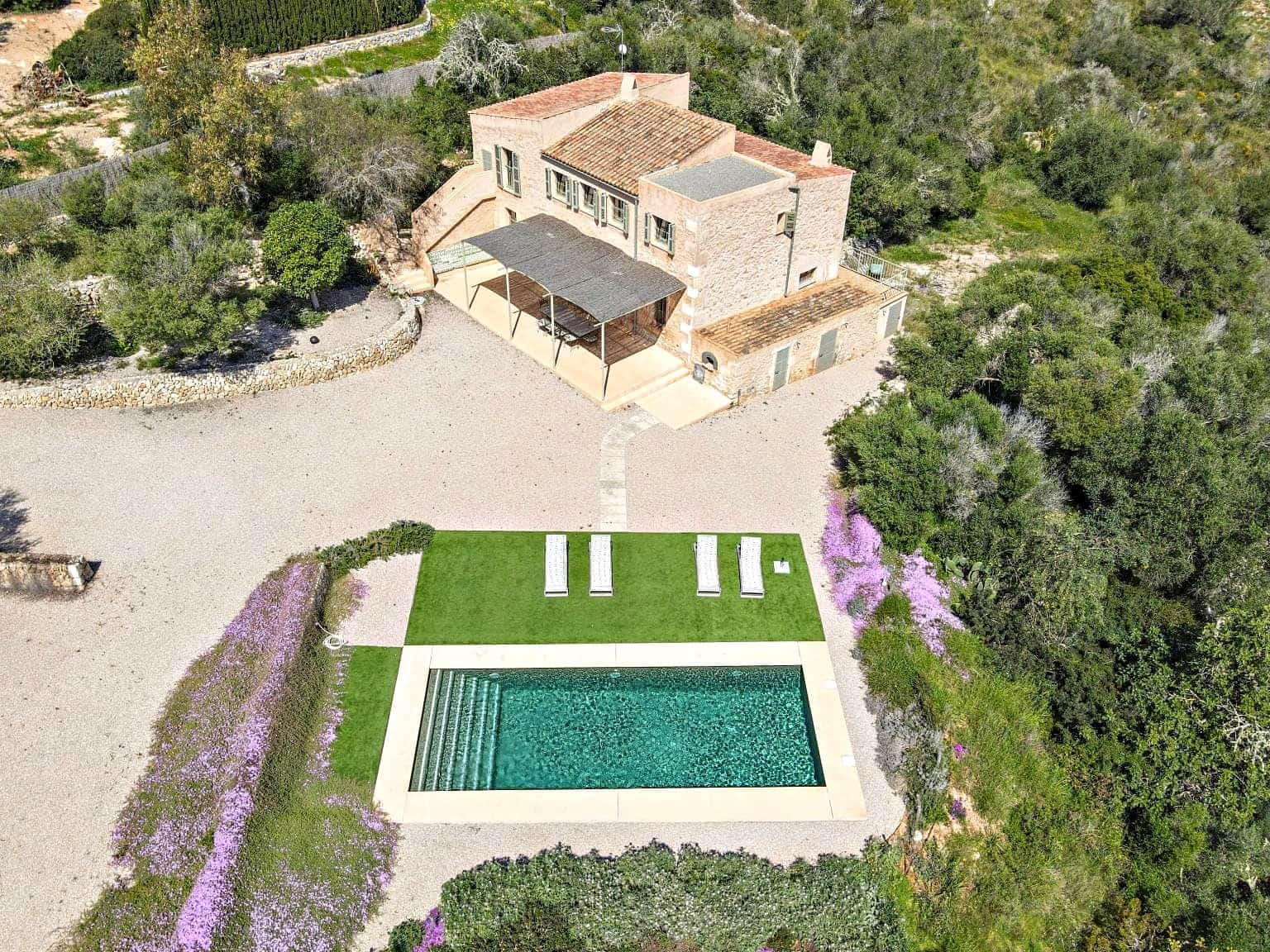 4 bedroom Finca/Country House for sale in Manacor with pool - € 2,000,000 (Ref: 9431635)