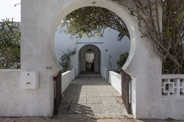 5 bedroom Villa for sale in Capdepera with pool - € 2,600,000 (Ref: 9431644)