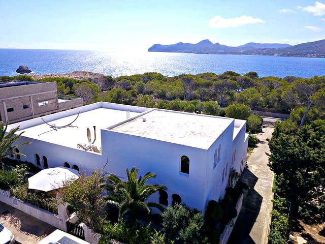 5 soverom Villa til salgs i Capdepera med svømmebasseng - € 2 600 000 (Ref: 9431644)