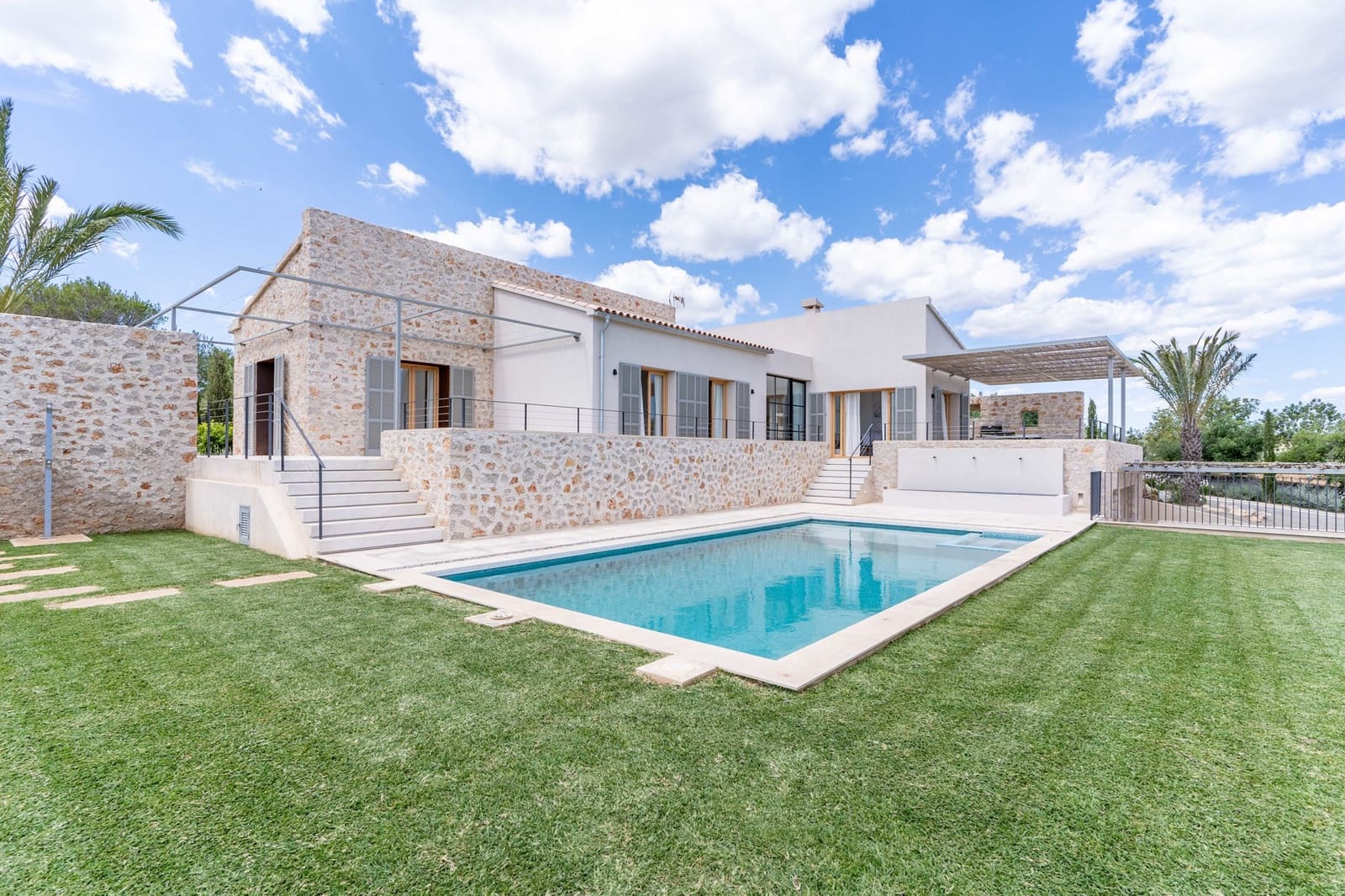 4 bedroom Finca/Country House for sale in Sant Llorenc des Cardassar with pool garage - € 2,690,000 (Ref: 9431646)