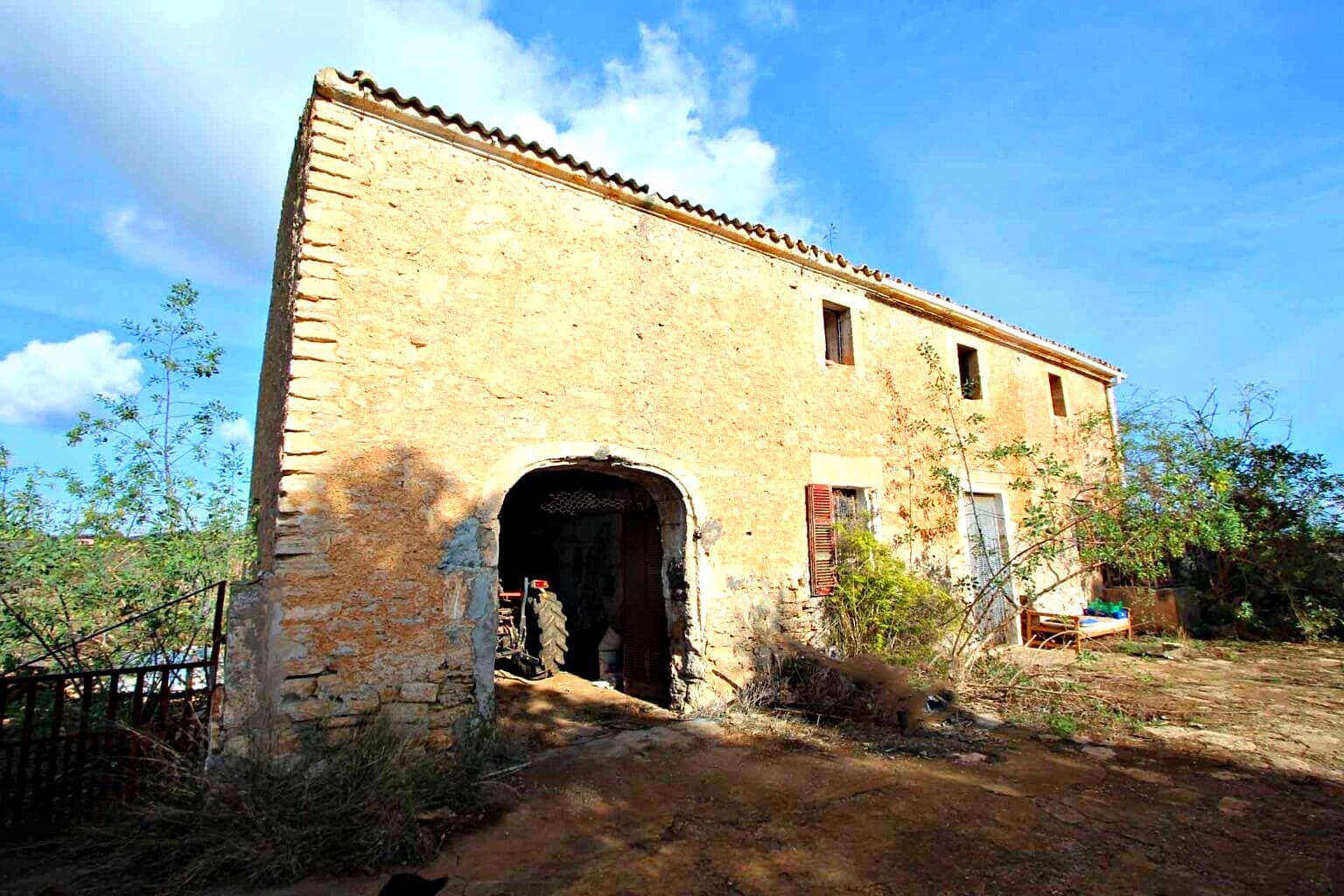 1 bedroom Finca/Country House for sale in Cala Murada - € 1,295,000 (Ref: 9431666)