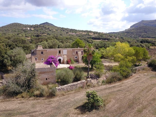 Finca/Landhuis te koop in Manacor - € 5.000.000 (Ref: 9431668)