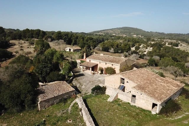 2 bedroom Finca/Country House for sale in Sa Coma, Sant Llorenç des Cardassar - € 2,800,000 (Ref: 9431671)