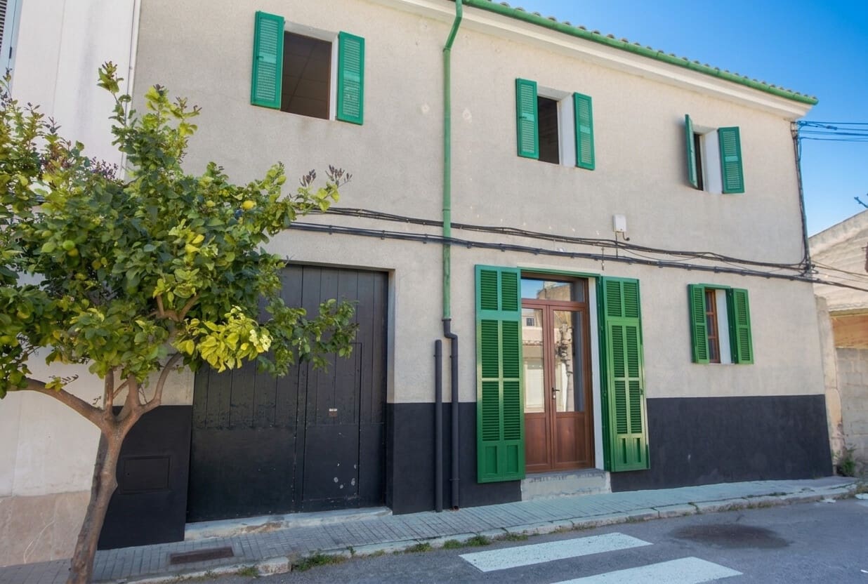 4 bedroom Townhouse for sale in Vilafranca de Bonany - € 495,000 (Ref: 9731371)