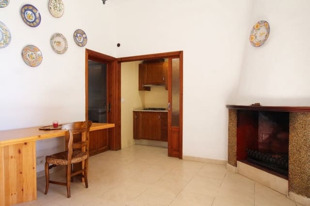 4 bedroom Townhouse for sale in Vilafranca de Bonany - € 495,000 (Ref: 9731371)