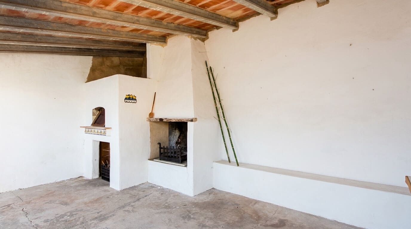 4 bedroom Townhouse for sale in Vilafranca de Bonany - € 495,000 (Ref: 9731371)