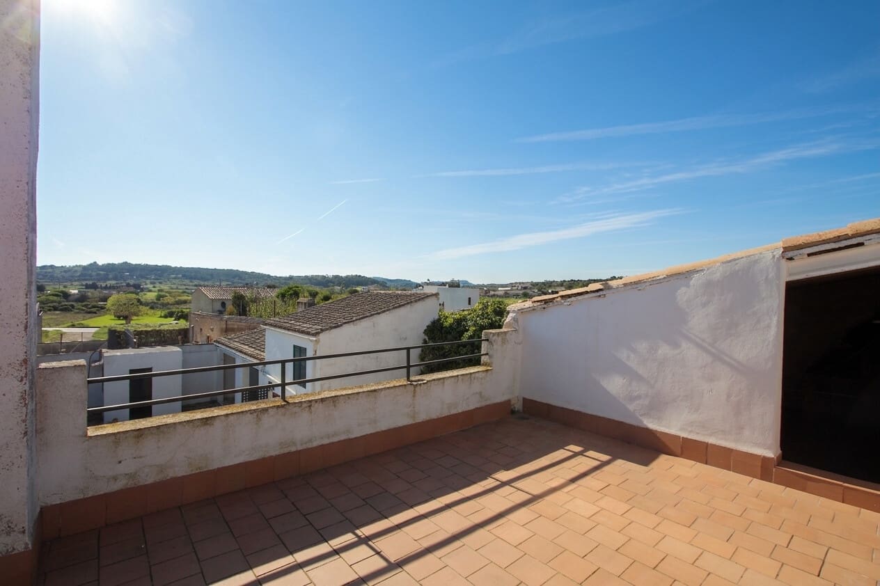 4 bedroom Townhouse for sale in Vilafranca de Bonany - € 495,000 (Ref: 9731371)