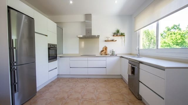 Flat for sale in Manacor - € 595,000 (Ref: 9902283)