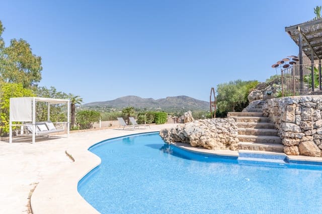 4 makuuhuone Maalaistalo myytävänä paikassa Sant Llorenç des Cardassar mukana uima-altaan - 1 800 000 € (Ref: 9964041)