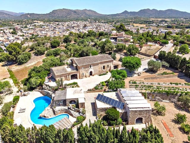 4 chambre Finca/Maison de Campagne à vendre à Sant Llorenç des Cardassar avec piscine - 1 800 000 € (Ref: 9964041)