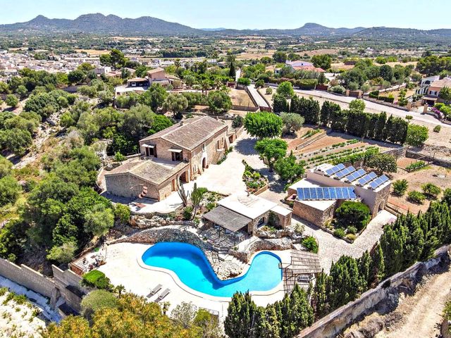 4 chambre Finca/Maison de Campagne à vendre à Sant Llorenç des Cardassar avec piscine - 1 800 000 € (Ref: 9964041)
