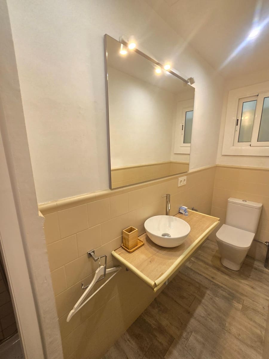 2 slaapkamer Flat te huur in El Masnou - € 940 (Ref: 10072623)