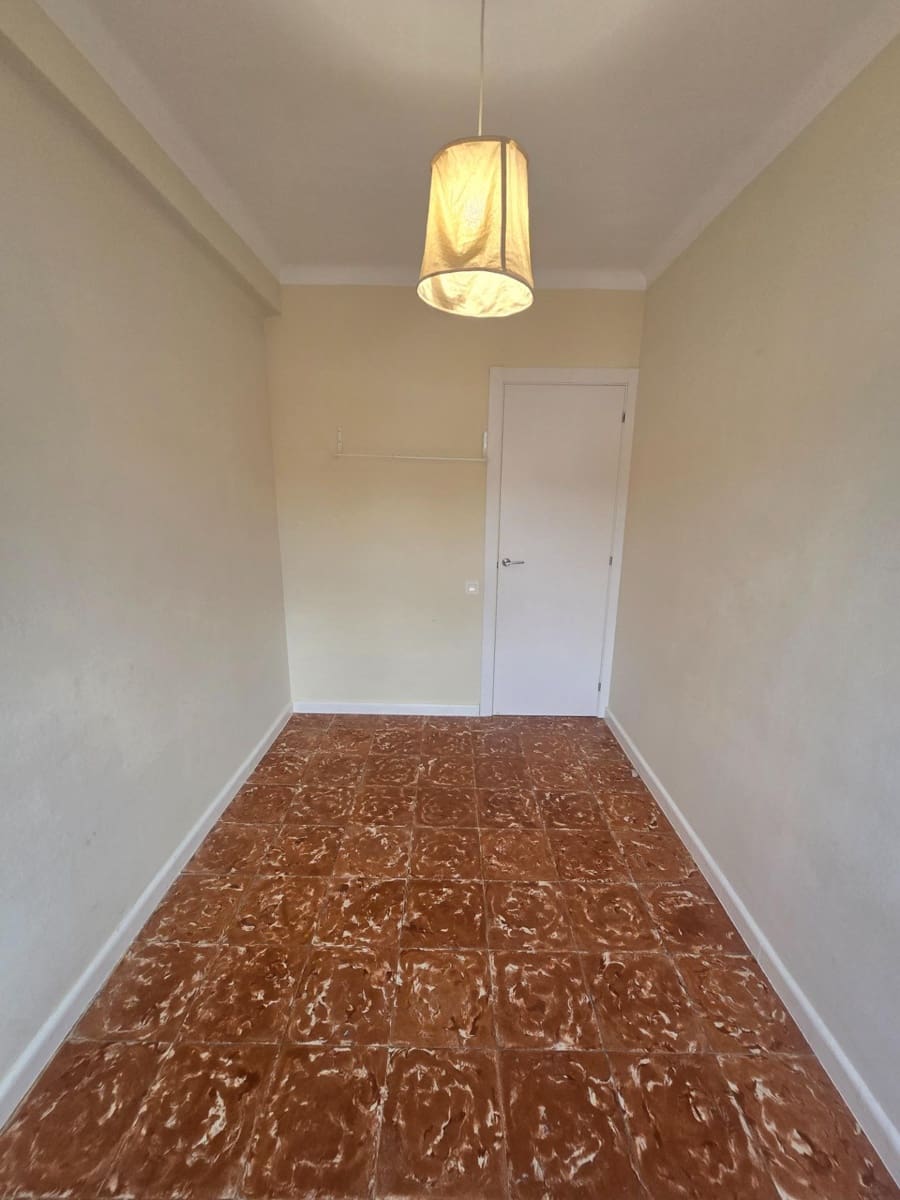 2 slaapkamer Flat te huur in El Masnou - € 940 (Ref: 10072623)