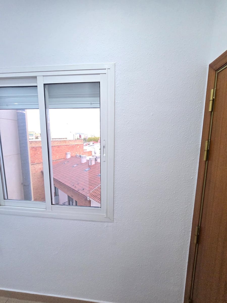 1 quarto Apartamento para arrendar em Esplugues de Llobregat - 789 € (Ref: 10091217)