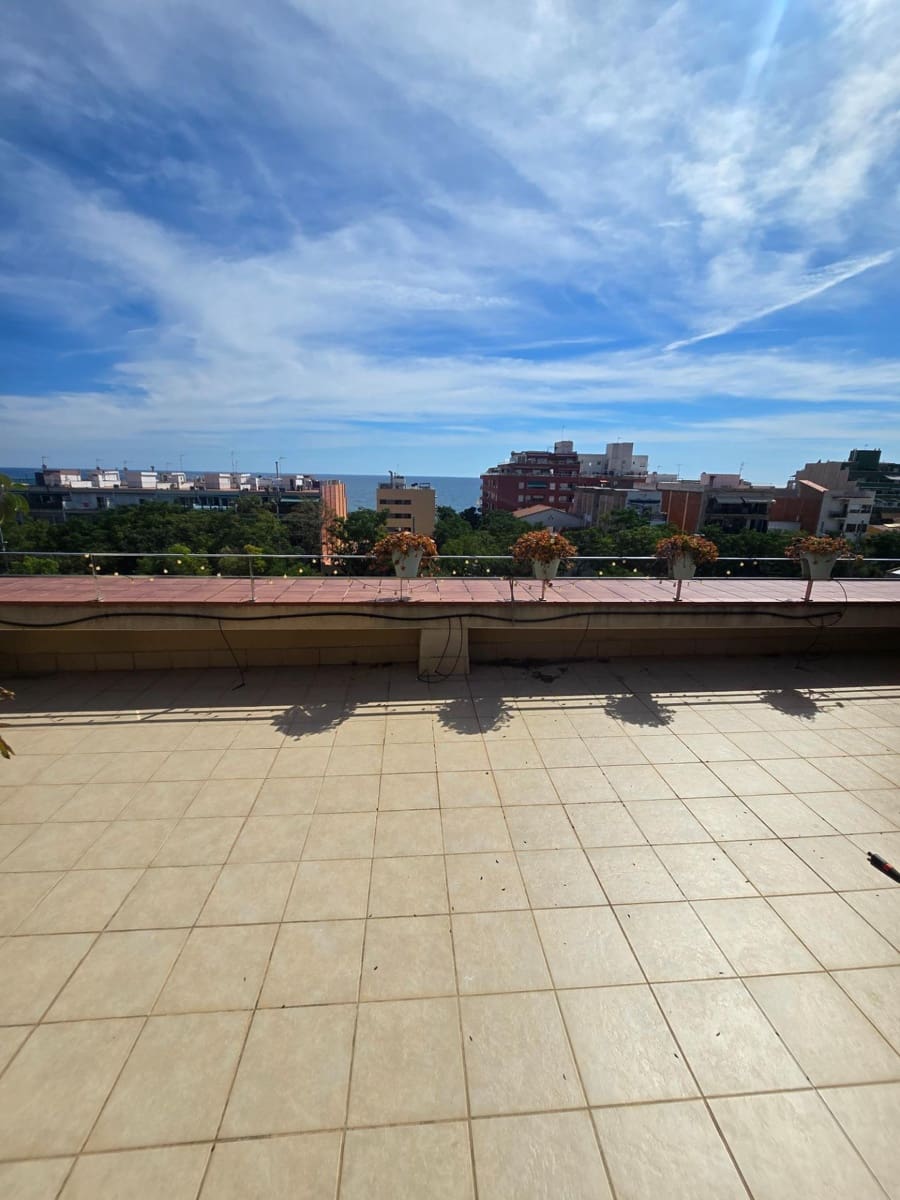 3 sypialnia Apartament do wynajęcia w El Masnou z garażem - 1 944 € (Ref: 10098348)