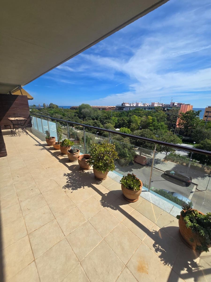 3 sypialnia Apartament do wynajęcia w El Masnou z garażem - 1 944 € (Ref: 10098348)