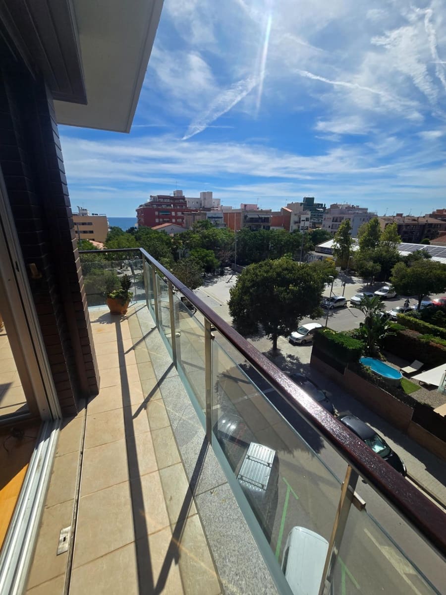3 sypialnia Apartament do wynajęcia w El Masnou z garażem - 1 944 € (Ref: 10098348)