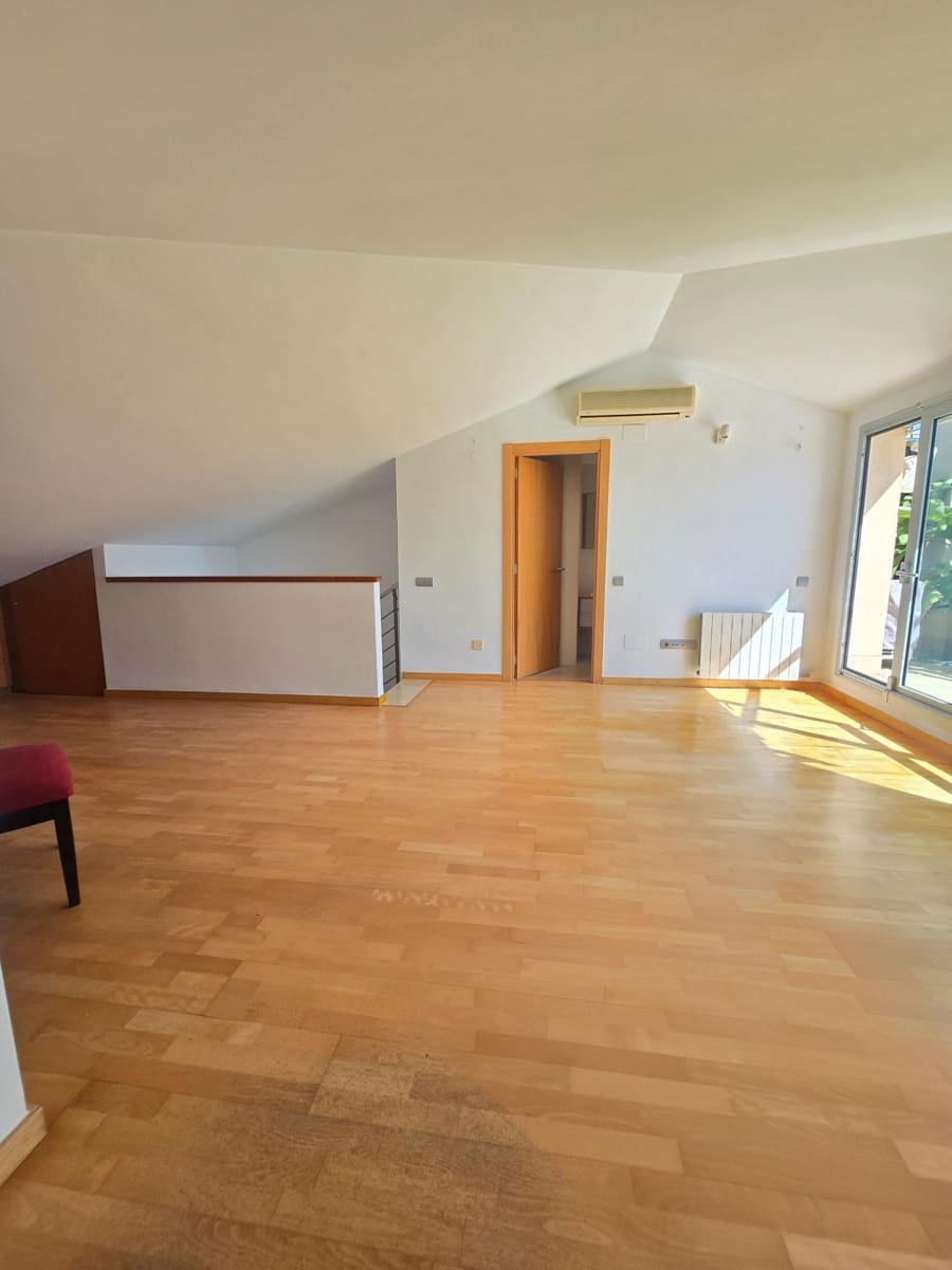 3 sypialnia Apartament do wynajęcia w El Masnou z garażem - 1 944 € (Ref: 10098348)