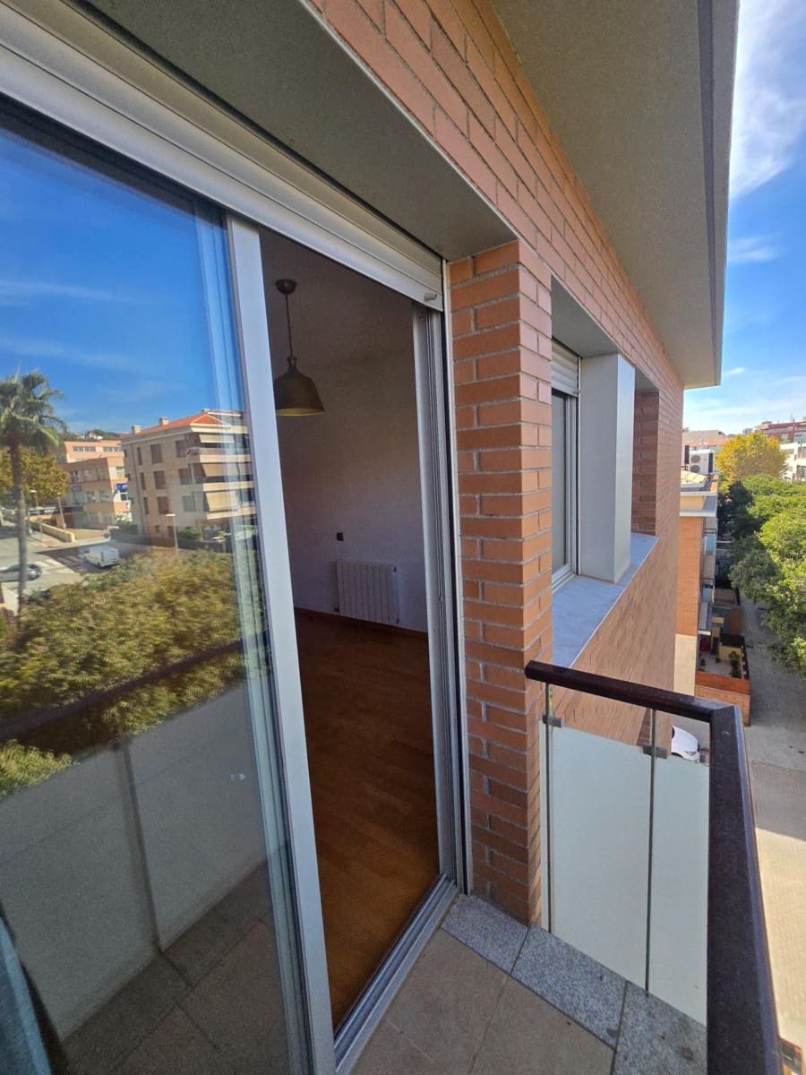 3 sypialnia Apartament do wynajęcia w El Masnou z garażem - 1 944 € (Ref: 10098348)