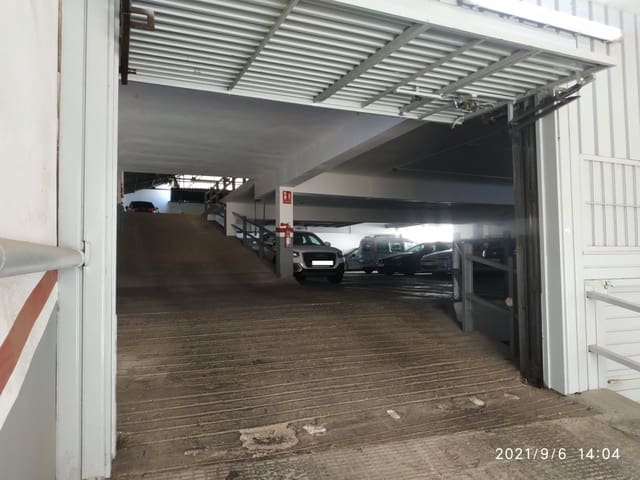 Garaż do wynajęcia w Sant Andreu de Palomar, Miasto Barcelona - 140 € (Ref: 6498354)